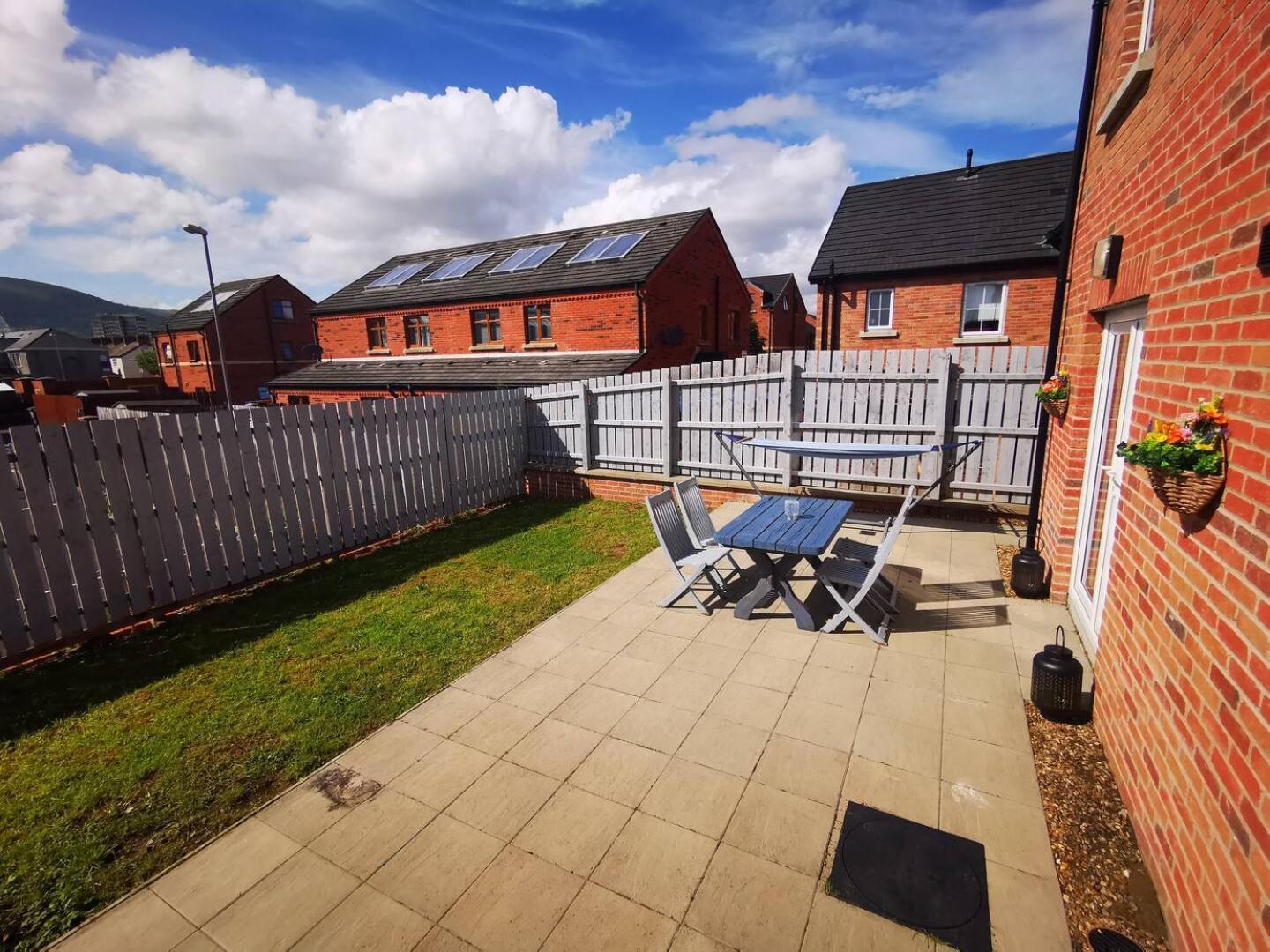 3Br Cosy Modern Stay Belfast Exterior photo